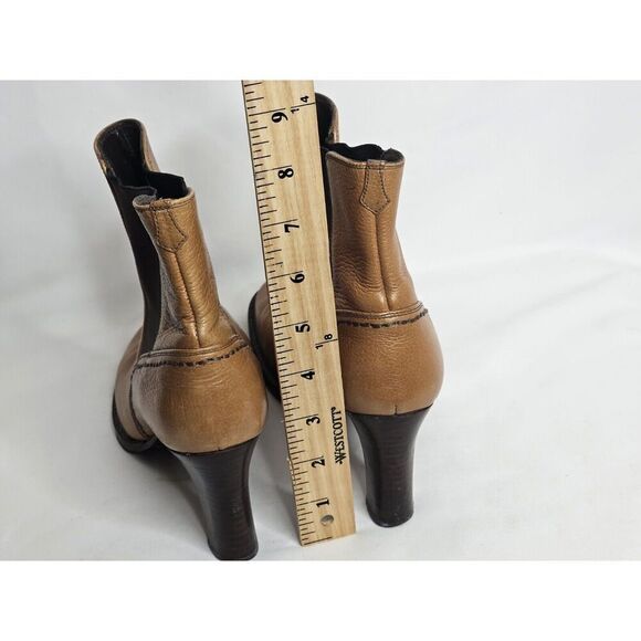 COLE HAAN Country Vibram Sole Brown Leather Ankle Boots Womens Size 6B - Picture 4 of 8